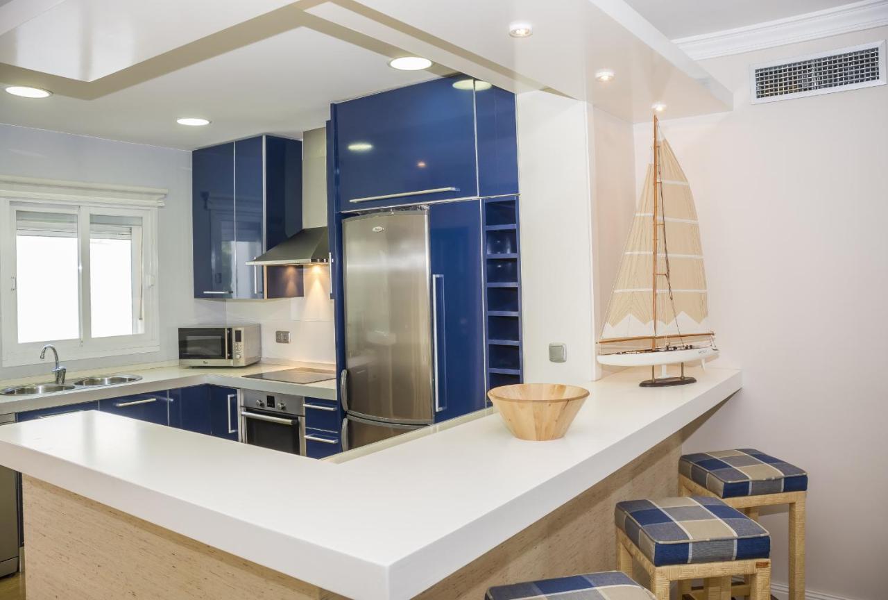 Hb - Comfortable Beachfront Holiday Apartment Эстепона Экстерьер фото